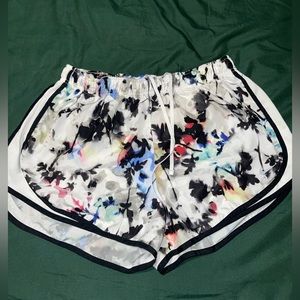 Like new. Worn less than 5 times.